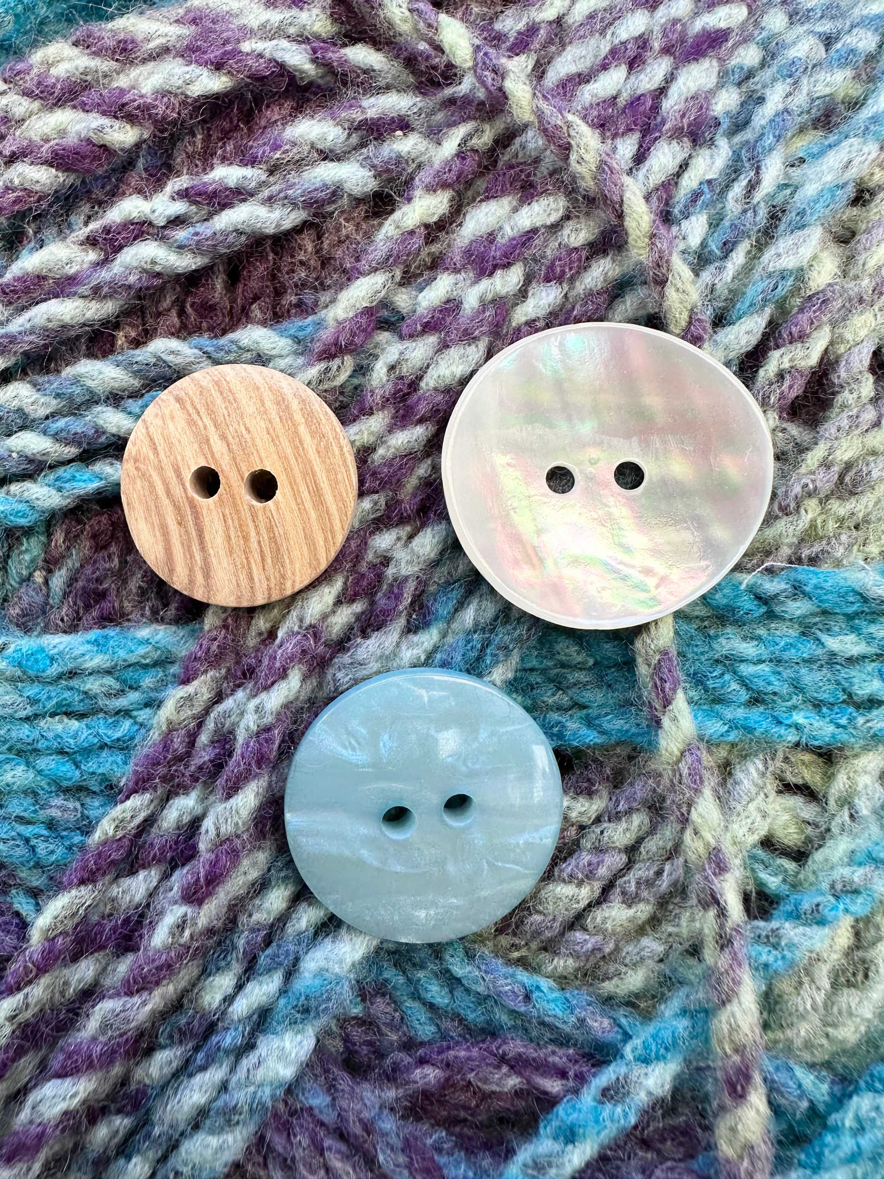 How to Choose the Perfect Buttons for Your Cardigan