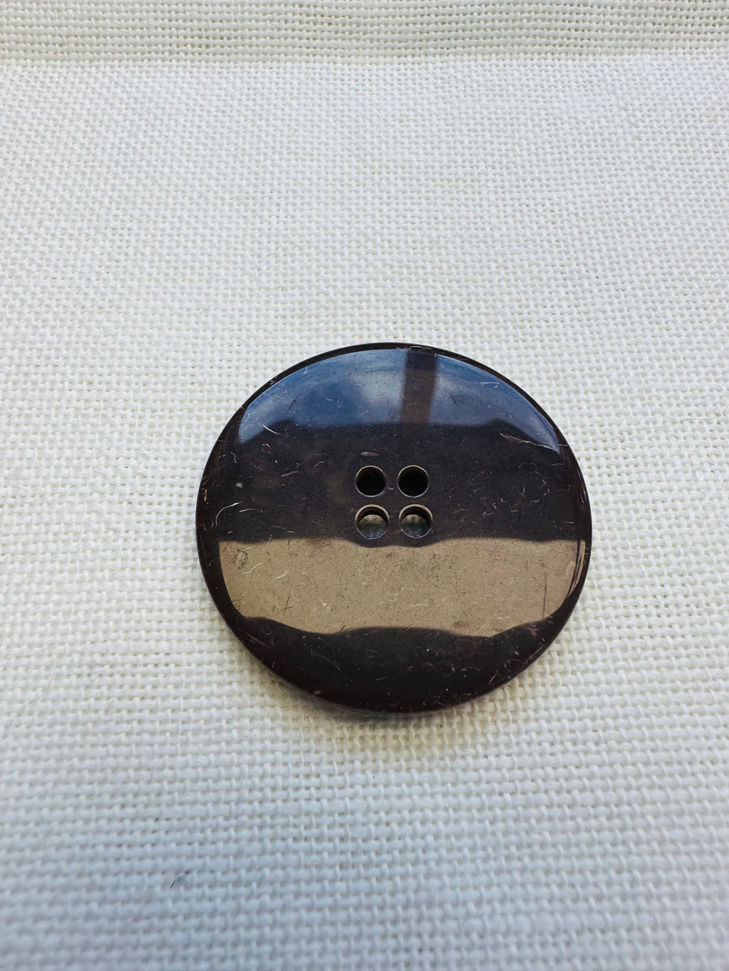 Tiger Stripe Four Hole Buttons – 35mm