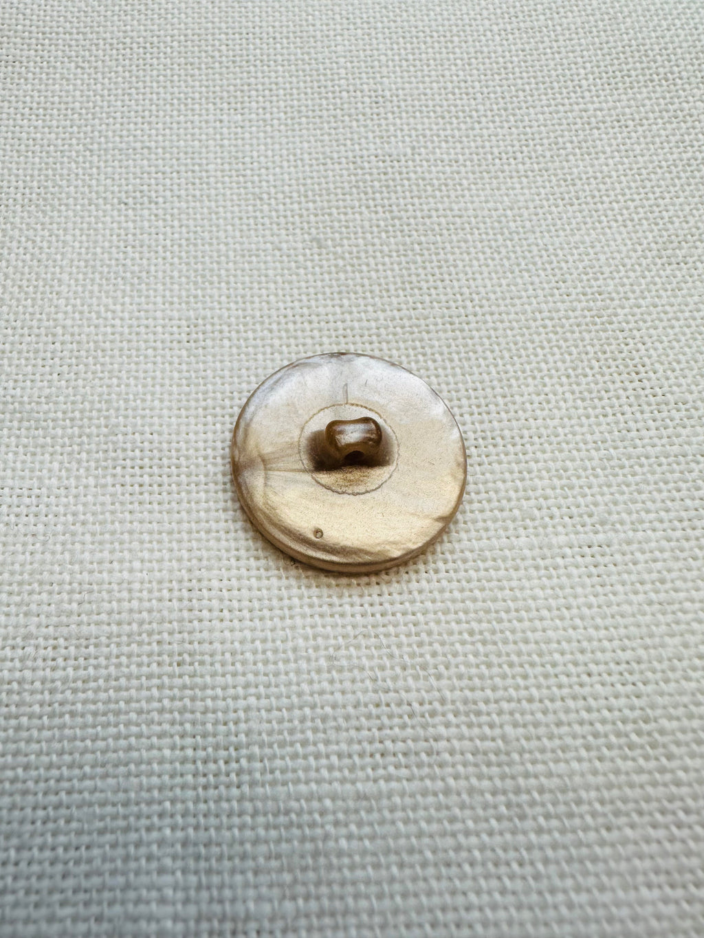 Camel Shank Button – 23mm