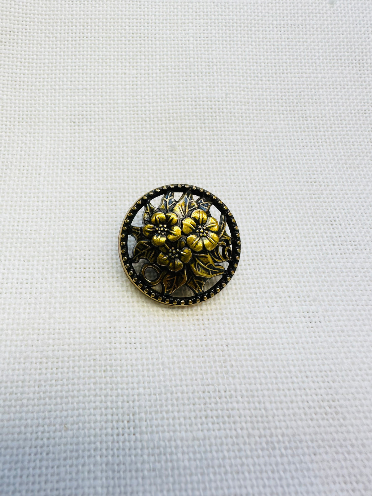 Floral Metal Button 23mm – Antique Gold Tone, Sold Individually