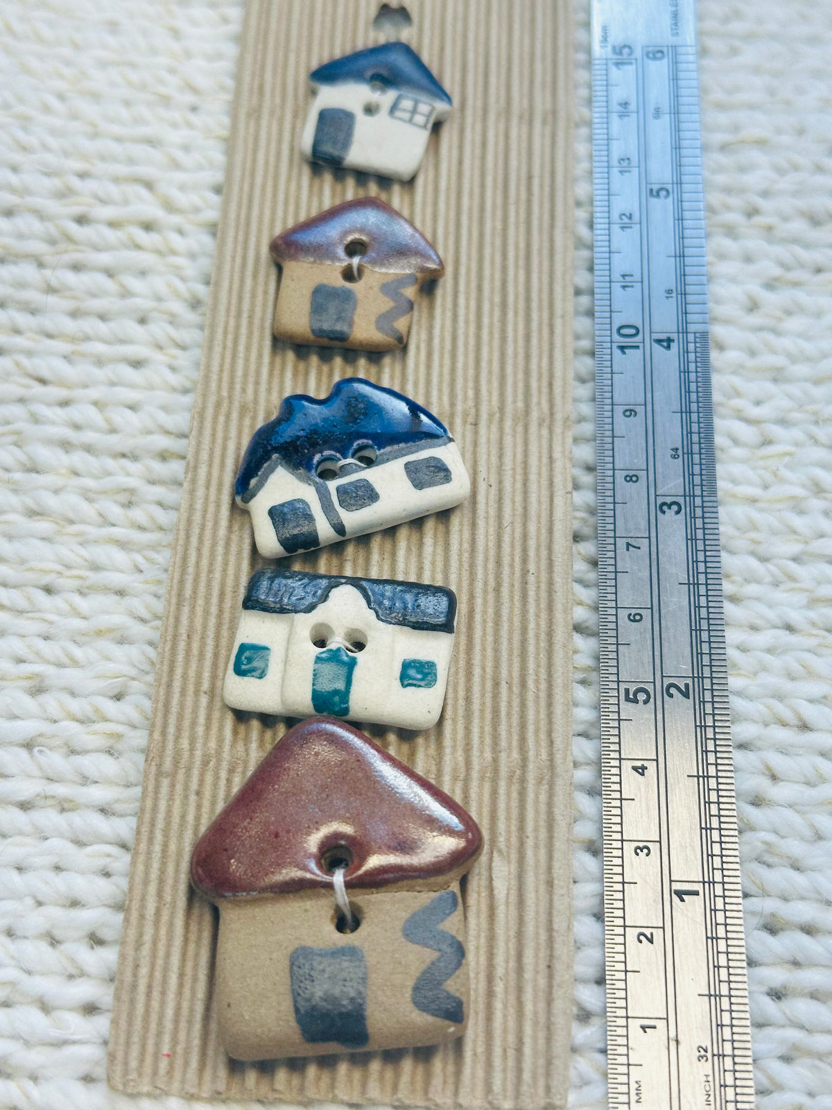 Ceramic Cottage Buttons – Card of 5