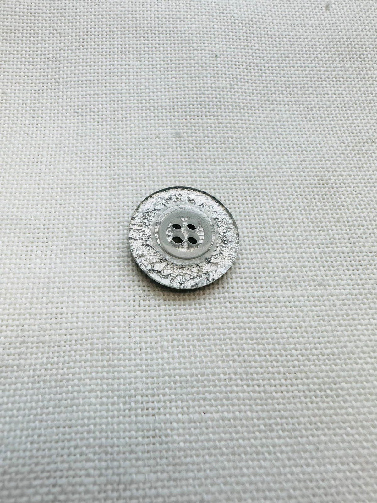 Silver Effect Textured Four-Hole Button – 21mm
