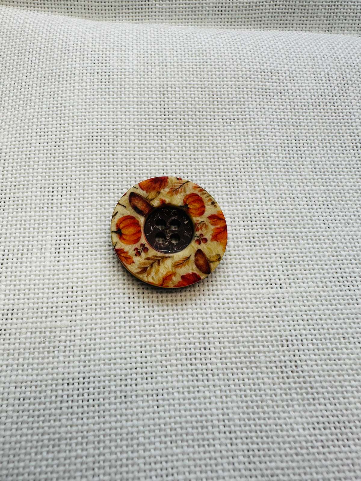 23mm Autumn Pumpkin & Leaf Button