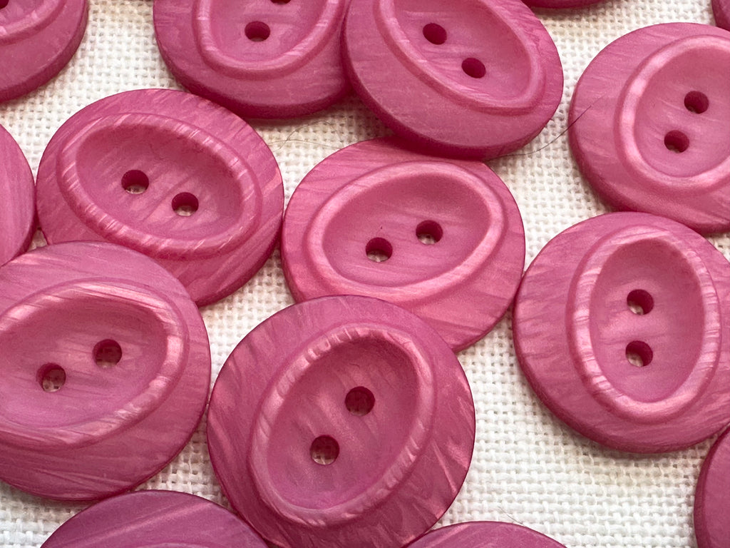23mm Raspberry Pink Buttons – Pack of 18 | Last Chance Treasure