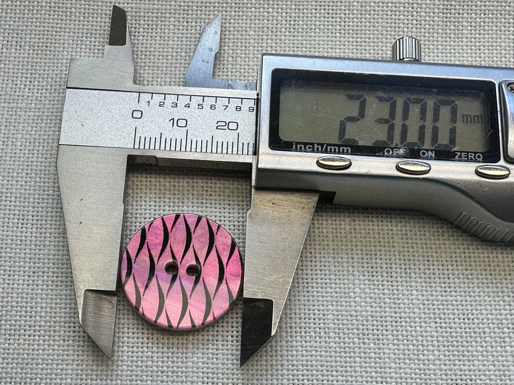 Pink & Black Wavy Pattern Button – 23mm
