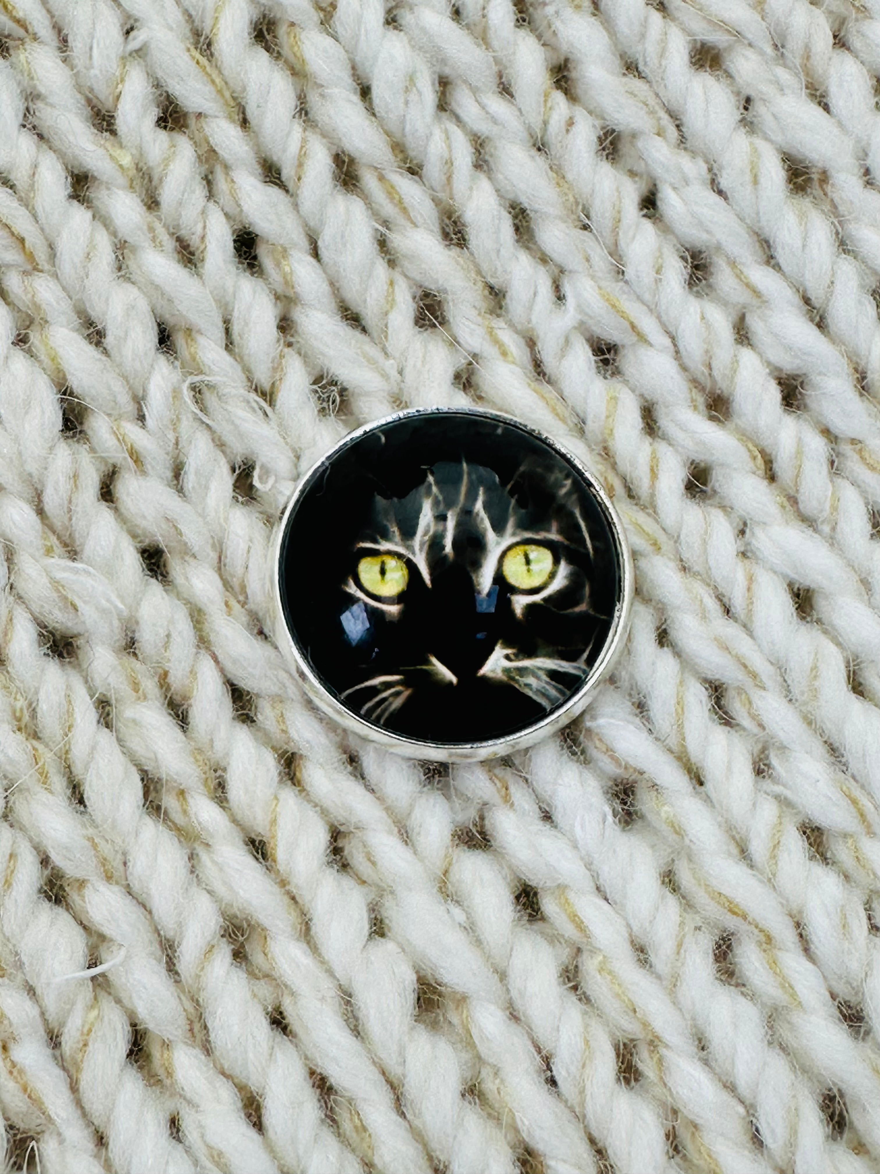 Tonks Approved Black Cat Glass & Metal Button – 22mm Description