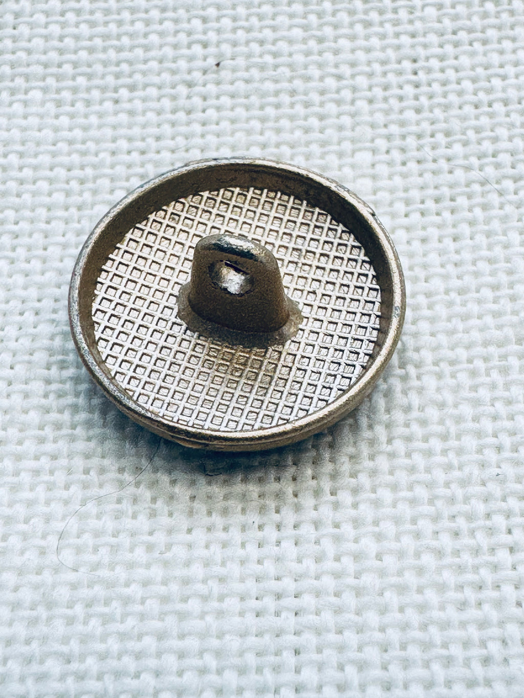 18mm Black & Matt Gold Tone Metal Button – Sold Individually