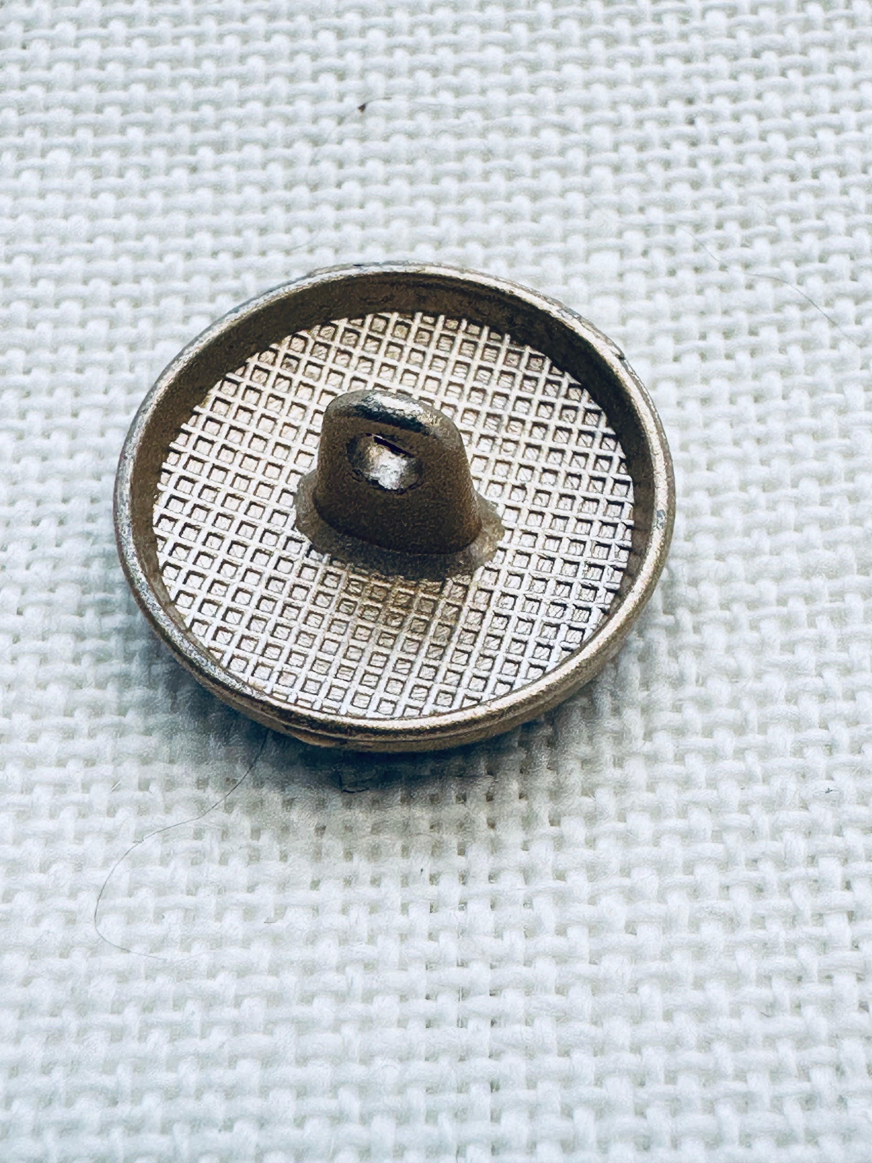 18mm Black & Matt Gold Tone Metal Button – Sold Individually