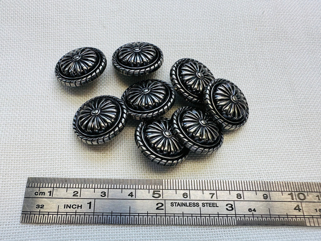 Last Chance Treasure – 23mm Antique Silver Effect Metal Buttons – Pack of 8