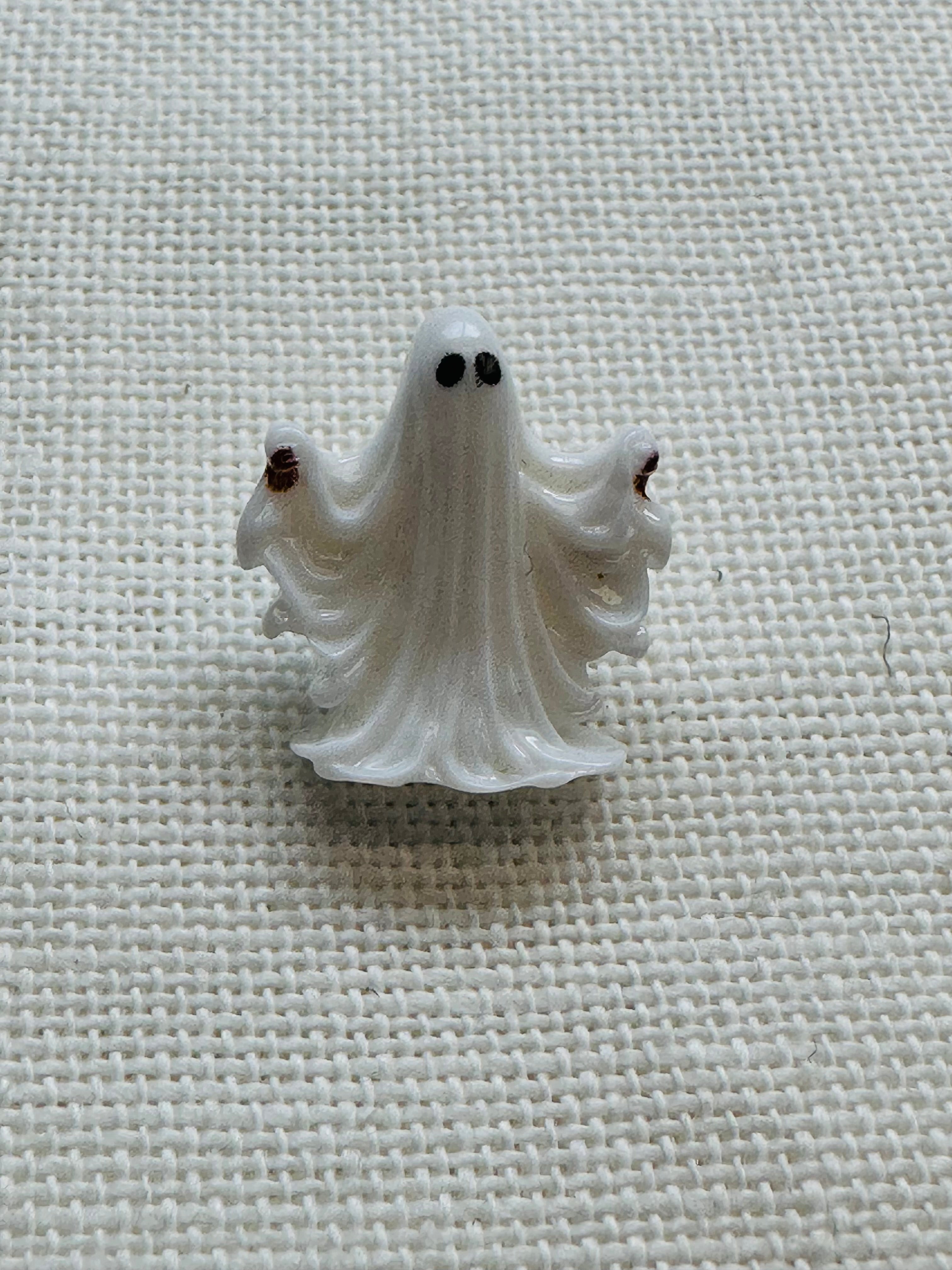 18mm Ghost Button - Sold Individually