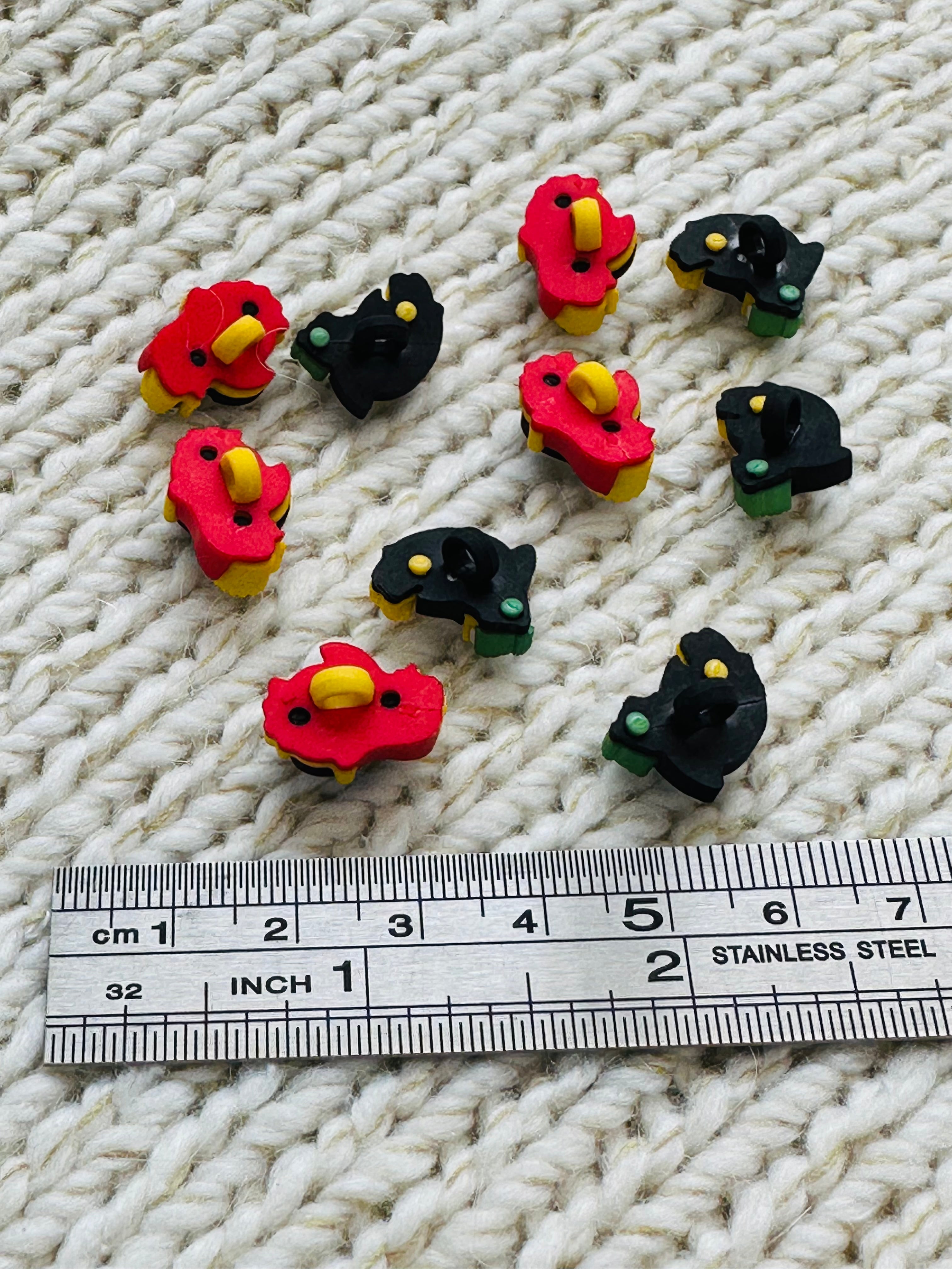 Buttons Galore Little Penguins Buttons – 12mm – Pack of 10