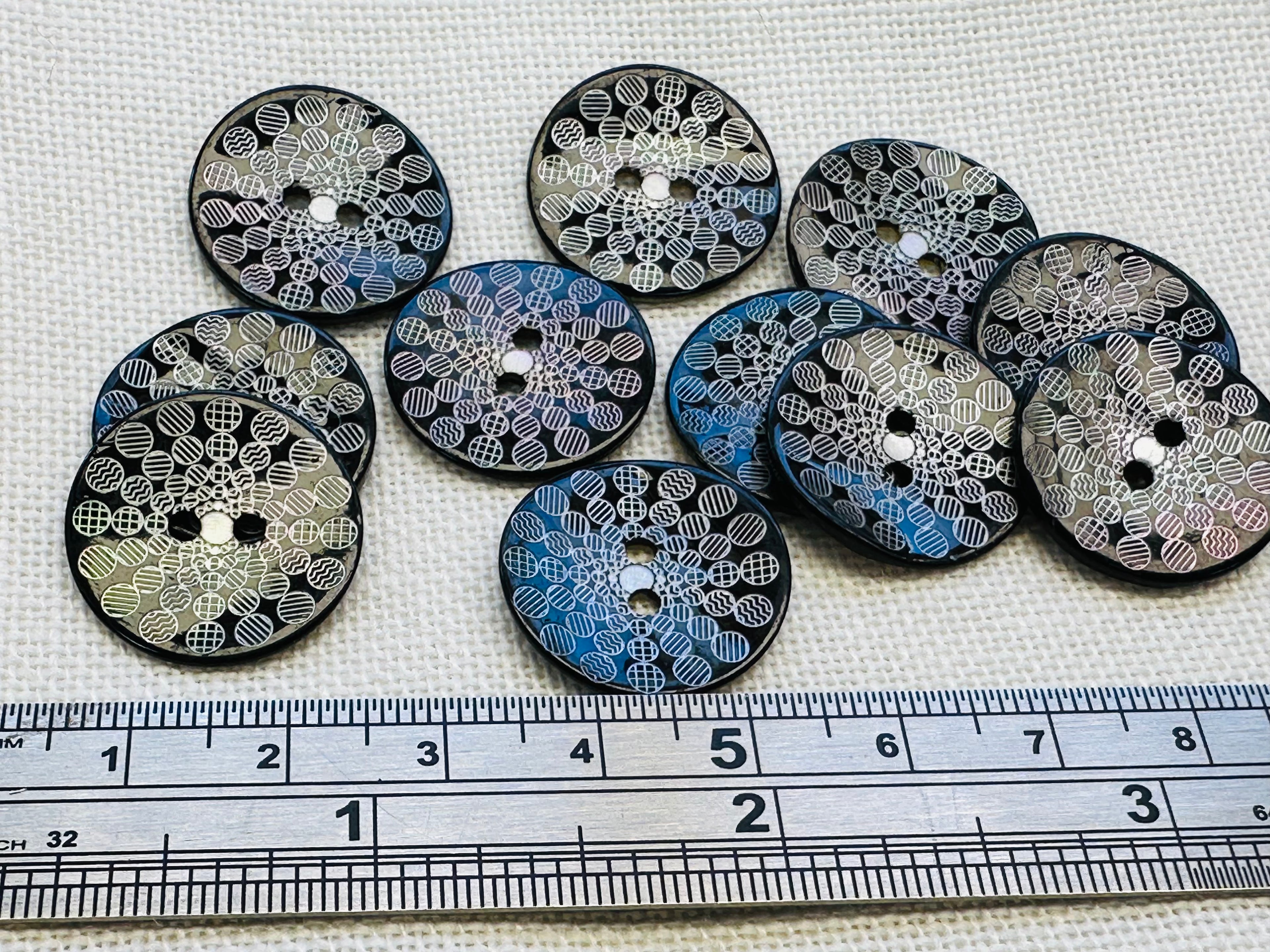 20mm Natural Shell Buttons – Pack of 11