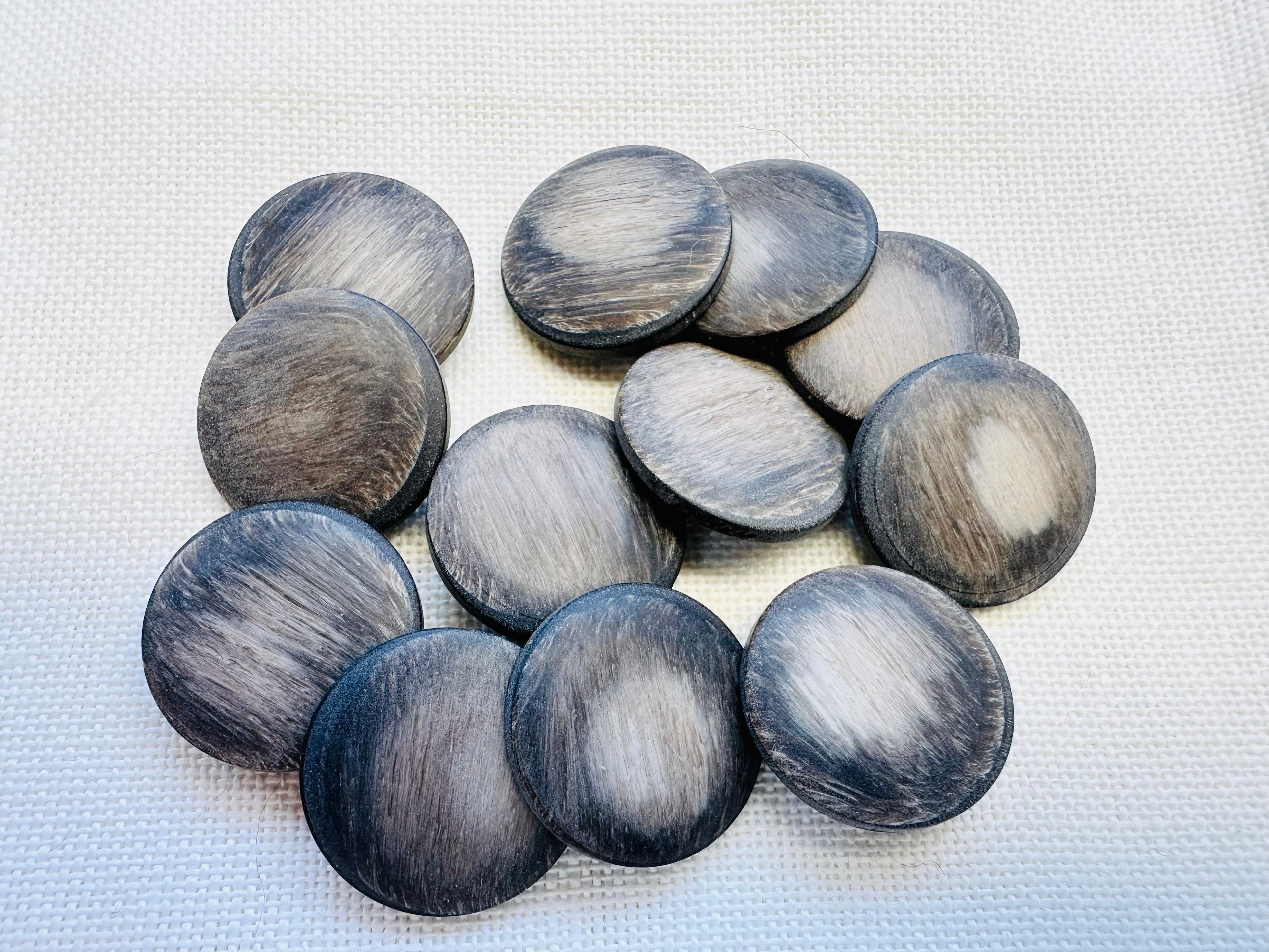 23mm Grey Horn Effect Plastic Buttons – Pack of 12 | Last Chance Treasure