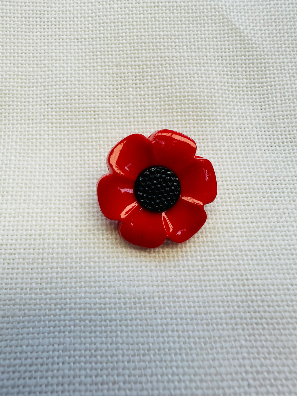 23mm Red Poppy Flower Button – Black Centre – Sold Individually