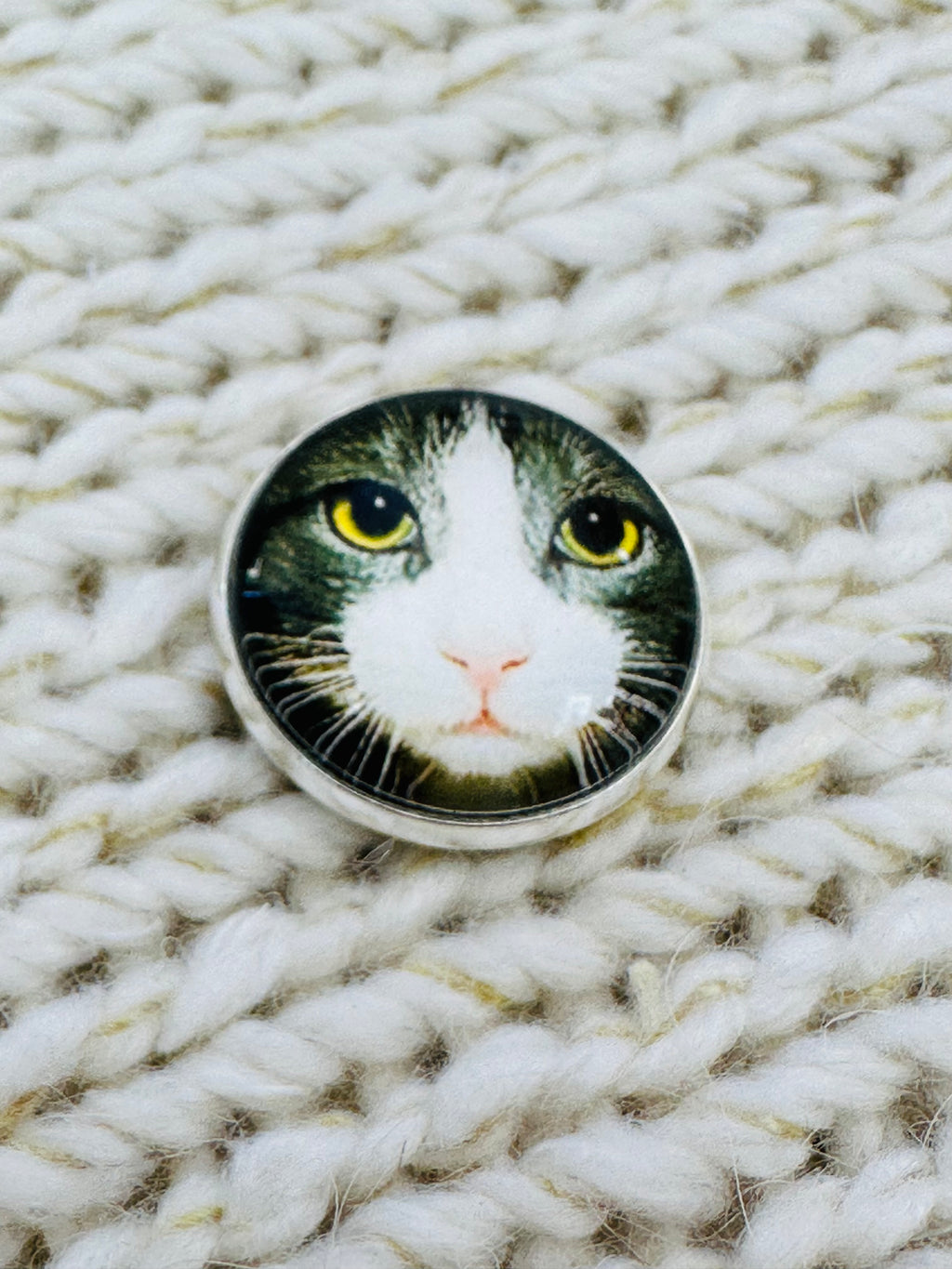 Cat Face Glass & Metal Button – 22mm – Sold Individually