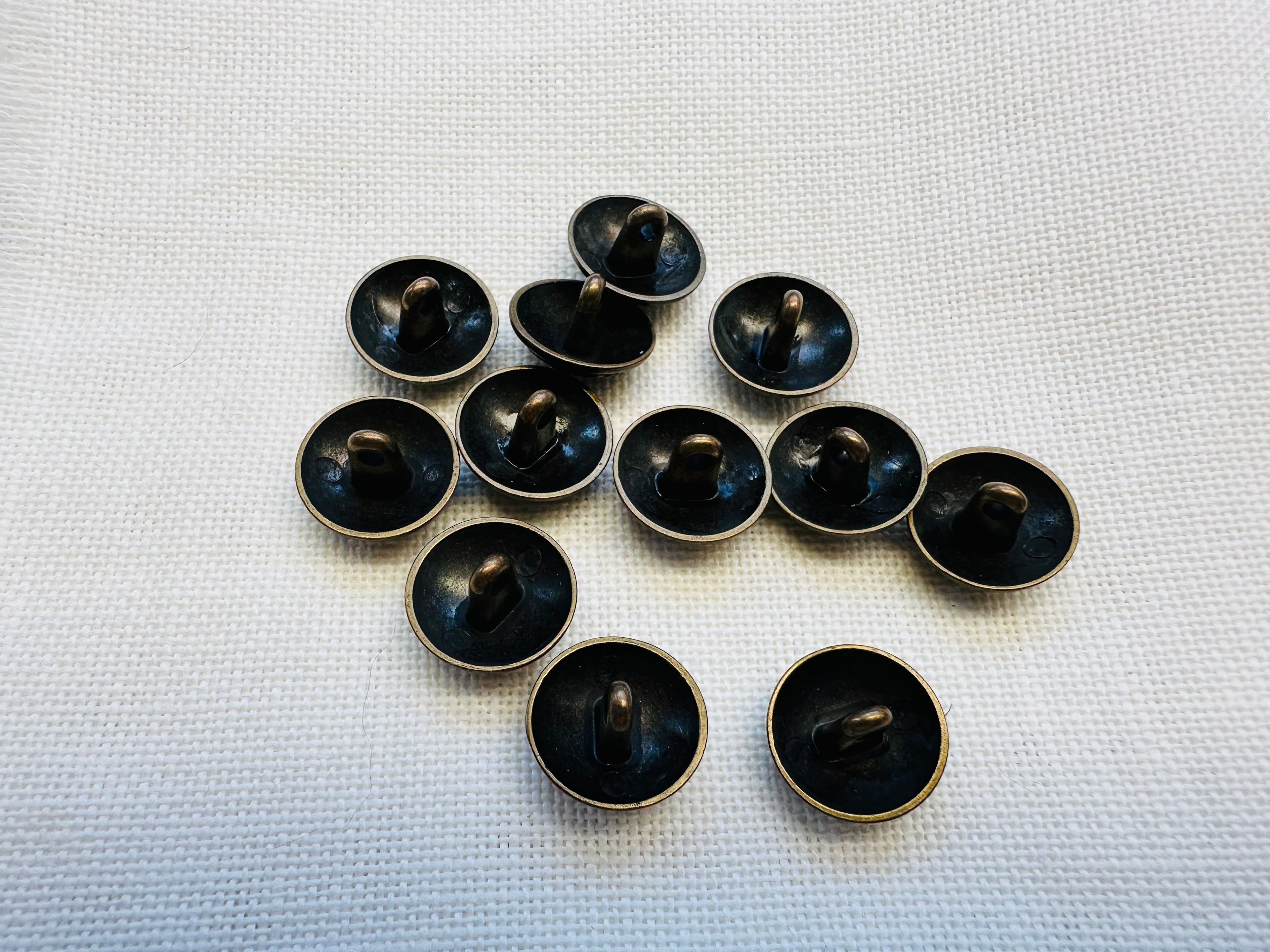 Antiqued Brass Metal Buttons – 15mm Decorative Design – Pack of 12