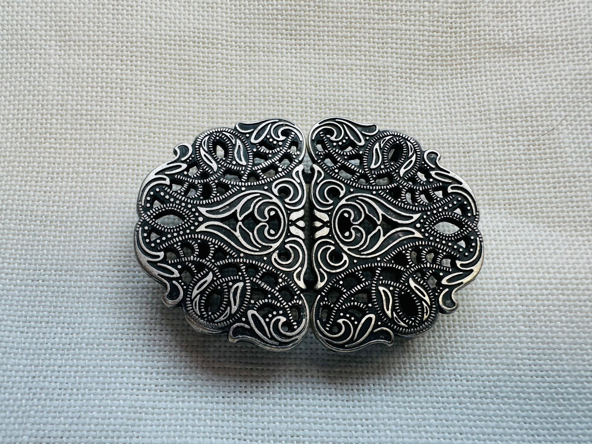 Ornate Silver-Tone Metal Clasp Buckle – 55 x 40mm – Fits 30mm Belt