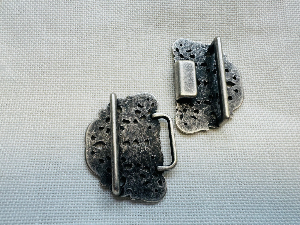 Ornate Silver-Tone Metal Clasp Buckle – 55 x 40mm – Fits 30mm Belt