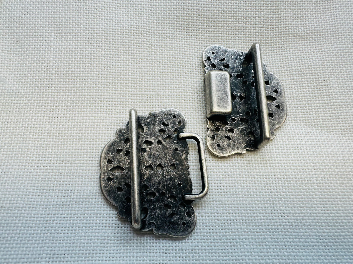 Ornate Silver-Tone Metal Clasp Buckle – 55 x 40mm – Fits 30mm Belt