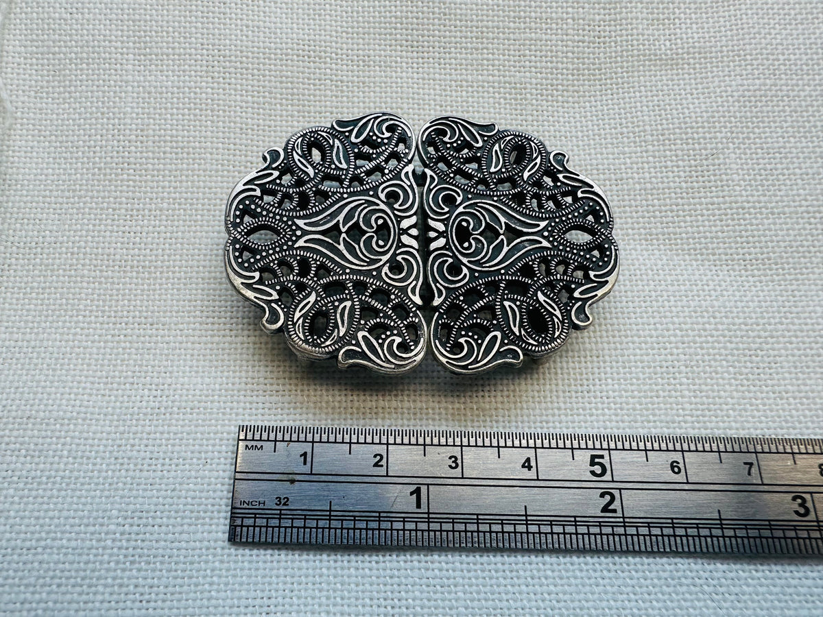 Ornate Silver-Tone Metal Clasp Buckle – 55 x 40mm – Fits 30mm Belt