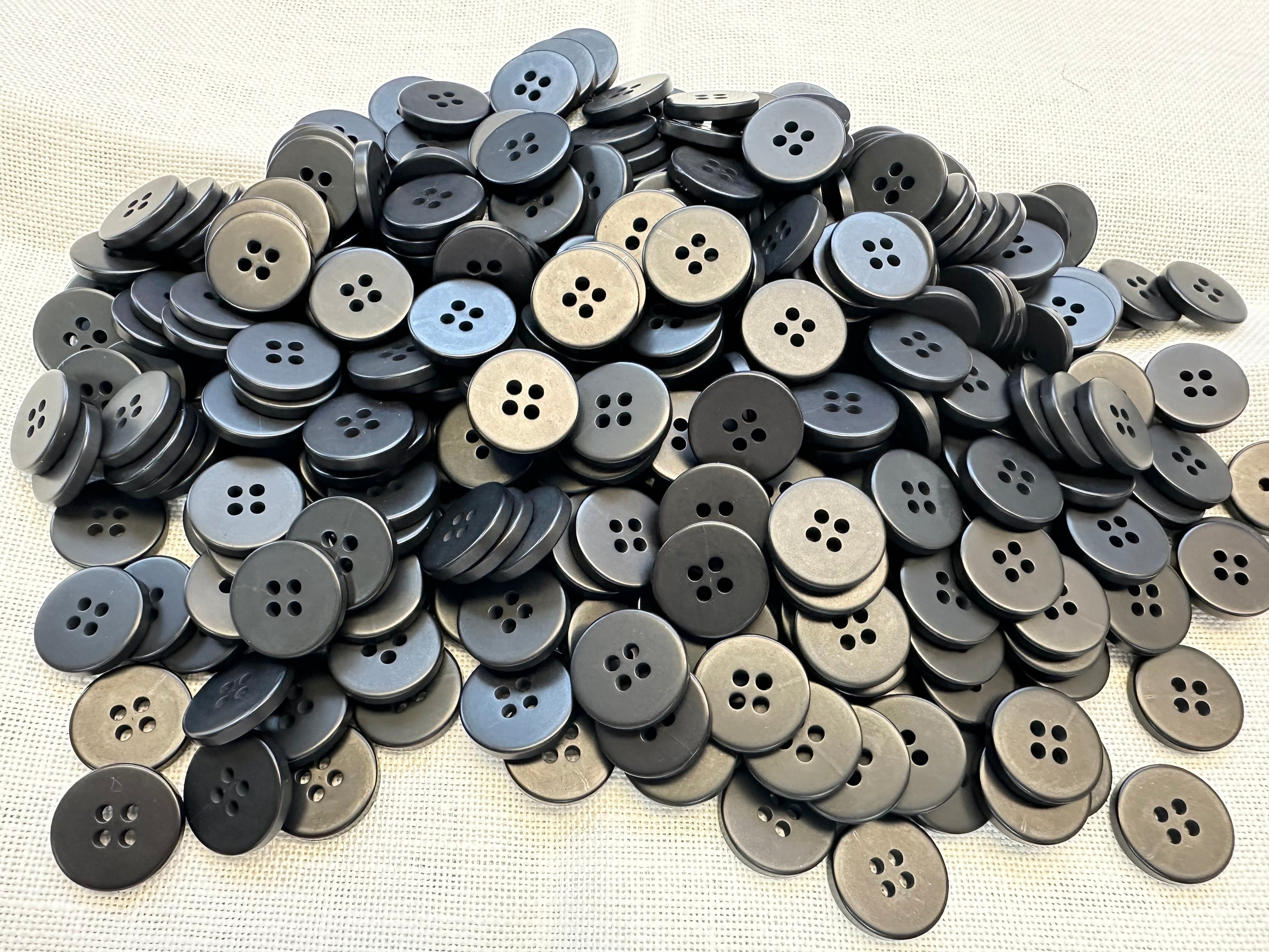 300 Black Buttons – 18mm – Clearance Bulk Lot