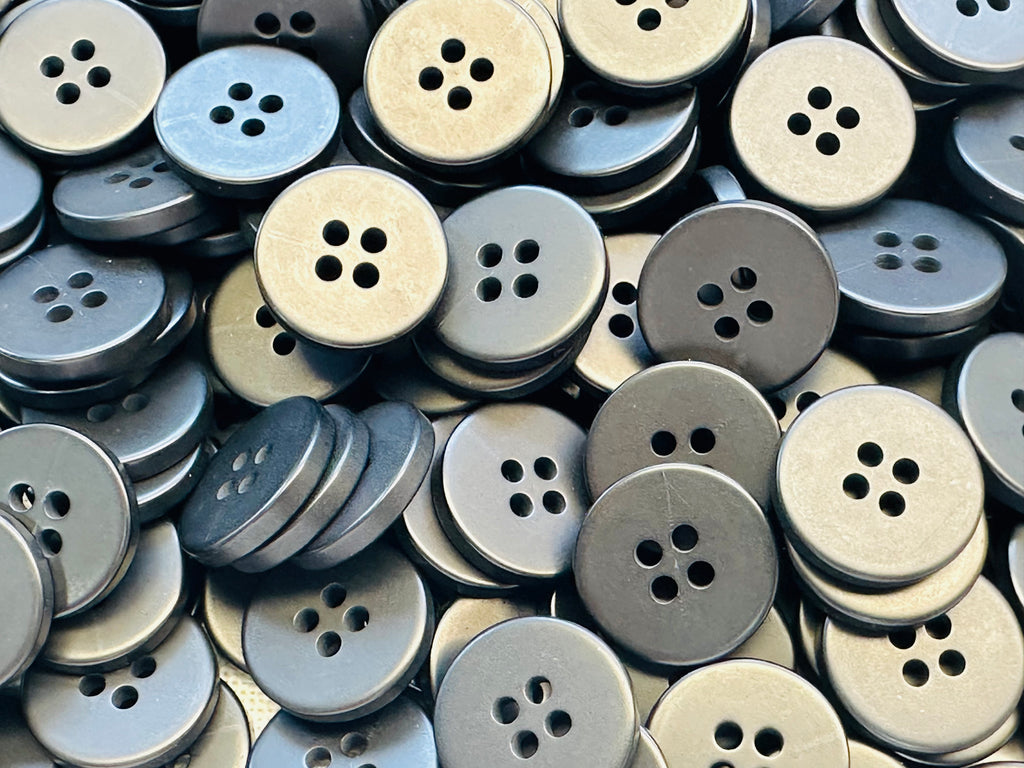 300 Black Buttons – 18mm – Clearance Bulk Lot