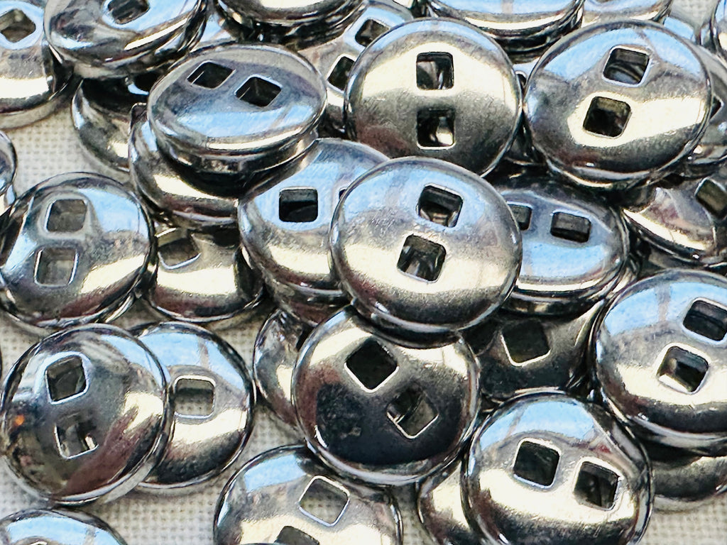 18mm Silver Tone Metal Buttons – Pack of 50 | Clearance Corner