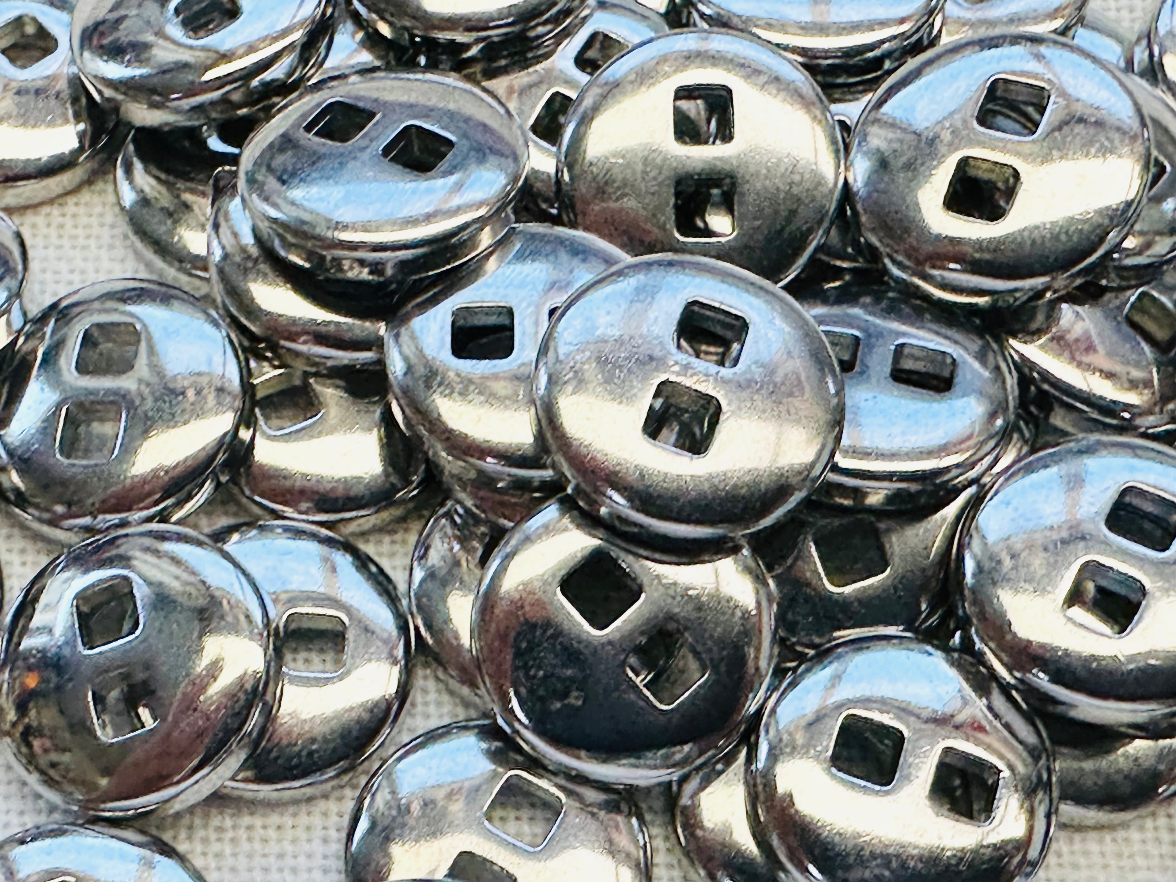18mm Silver Tone Metal Buttons – Pack of 50 | Clearance Corner