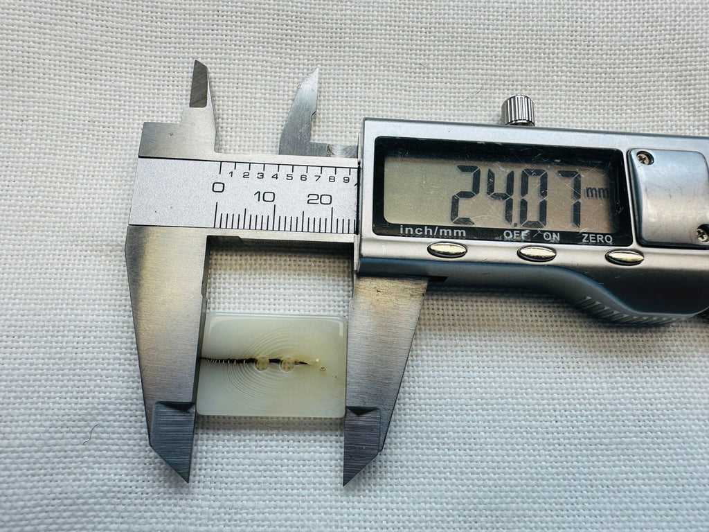 Cream Abstract Line Button – 24mm – Sold Individually