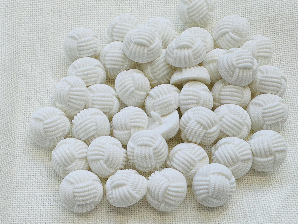 16mm White Textured Knot Buttons – Clearance Pack of 35