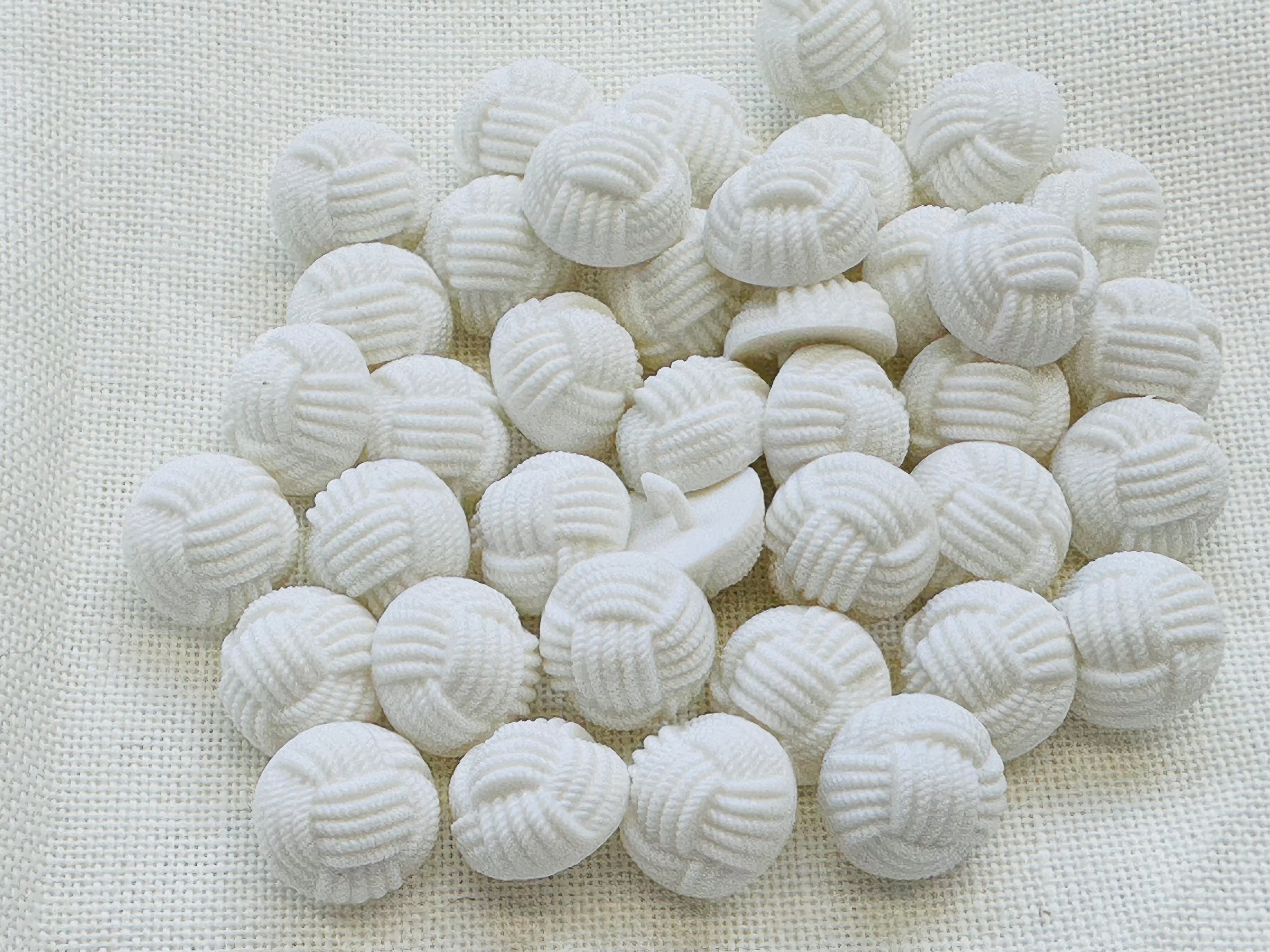 16mm White Textured Knot Buttons – Clearance Pack of 35