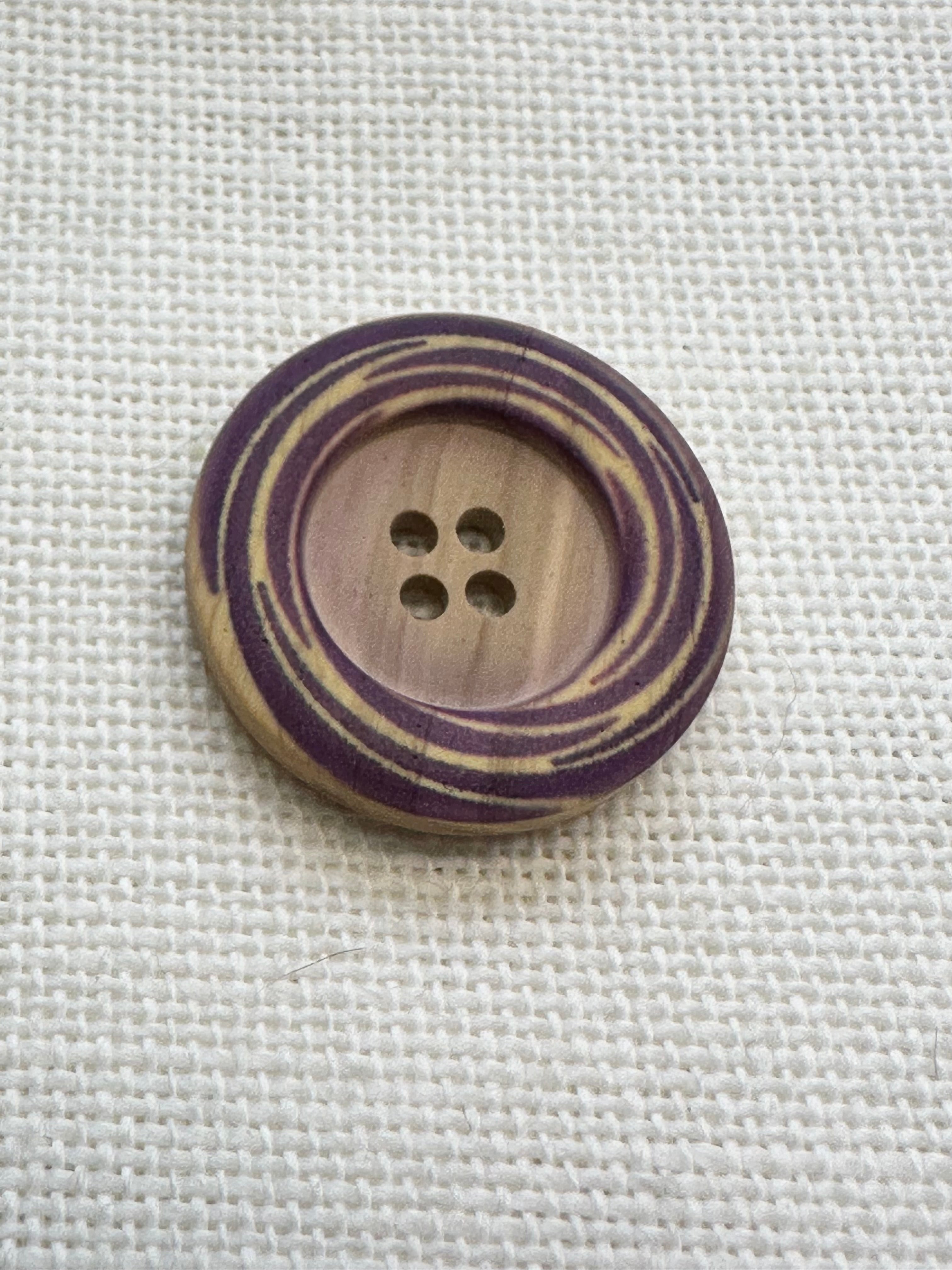 23mm Faux Wood Effect Button with Purple Rings