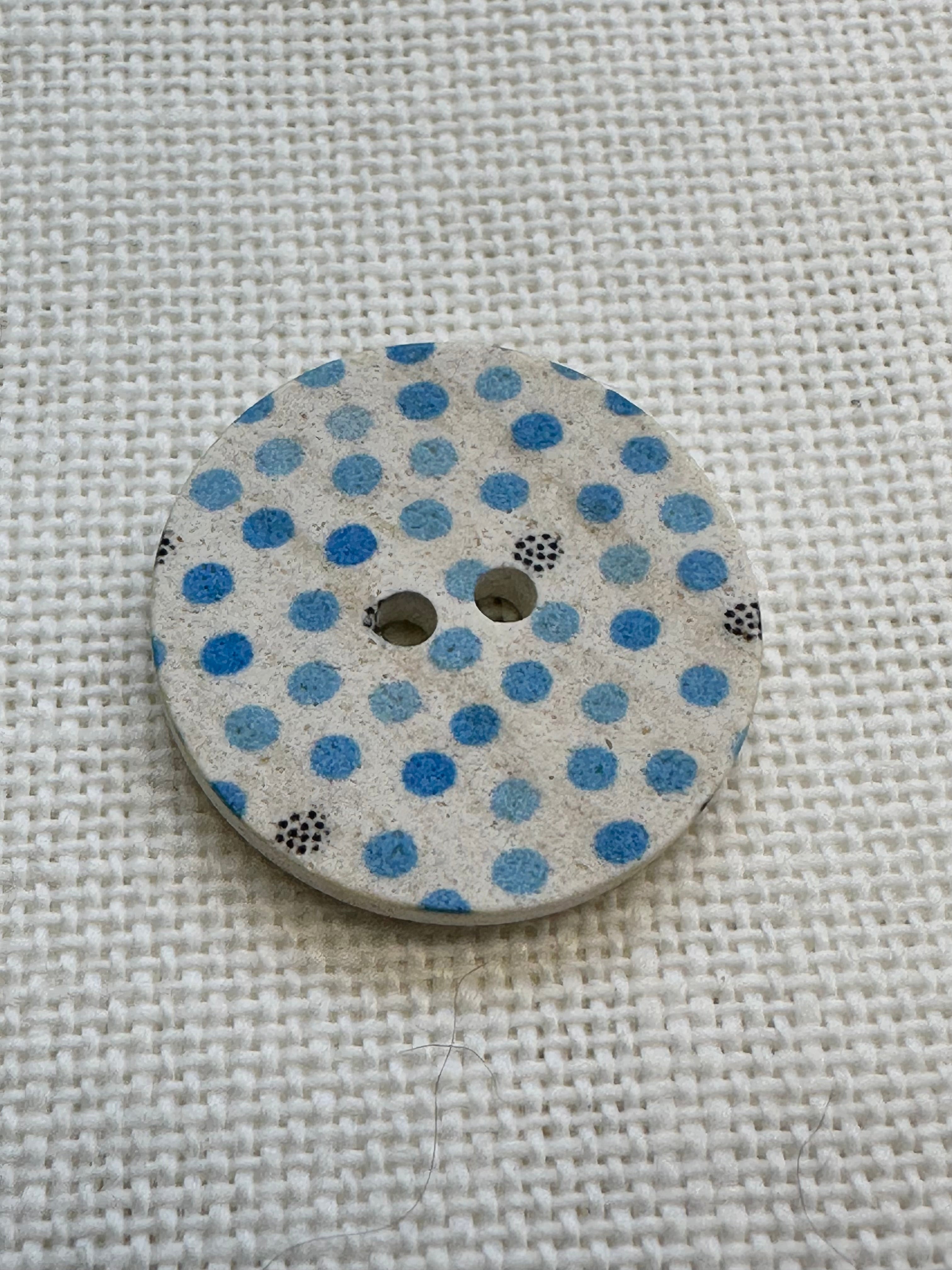 23mm Blue Spot Resin Button