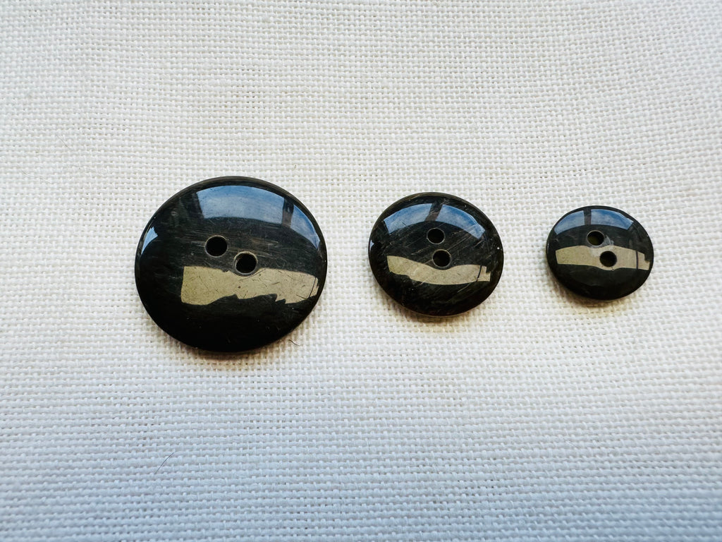 Pearlised Cream, Green & Pink Two-Hole Buttons – 15mm, 20mm & 28mm