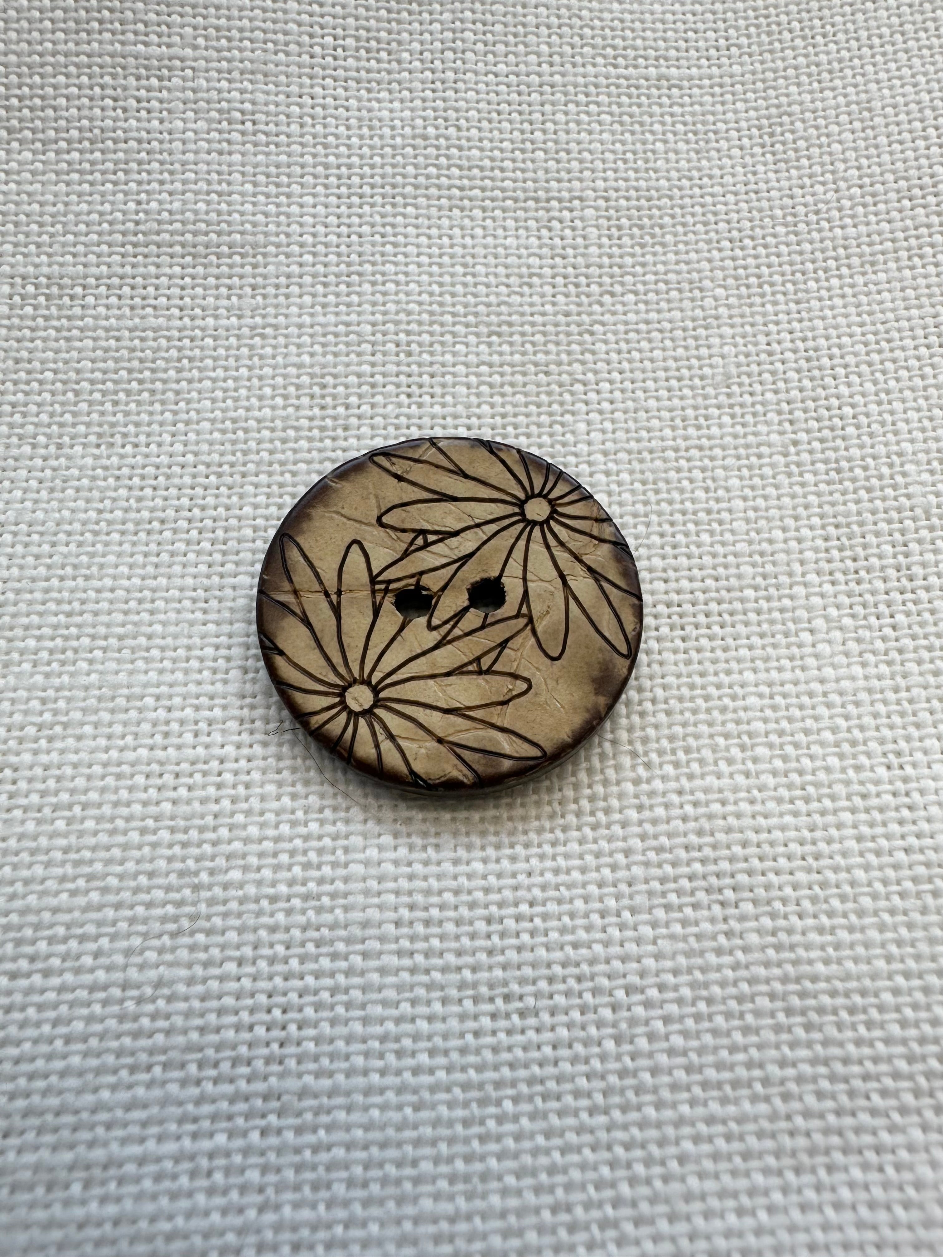 25mm Engraved Coconut Shell Flower Button