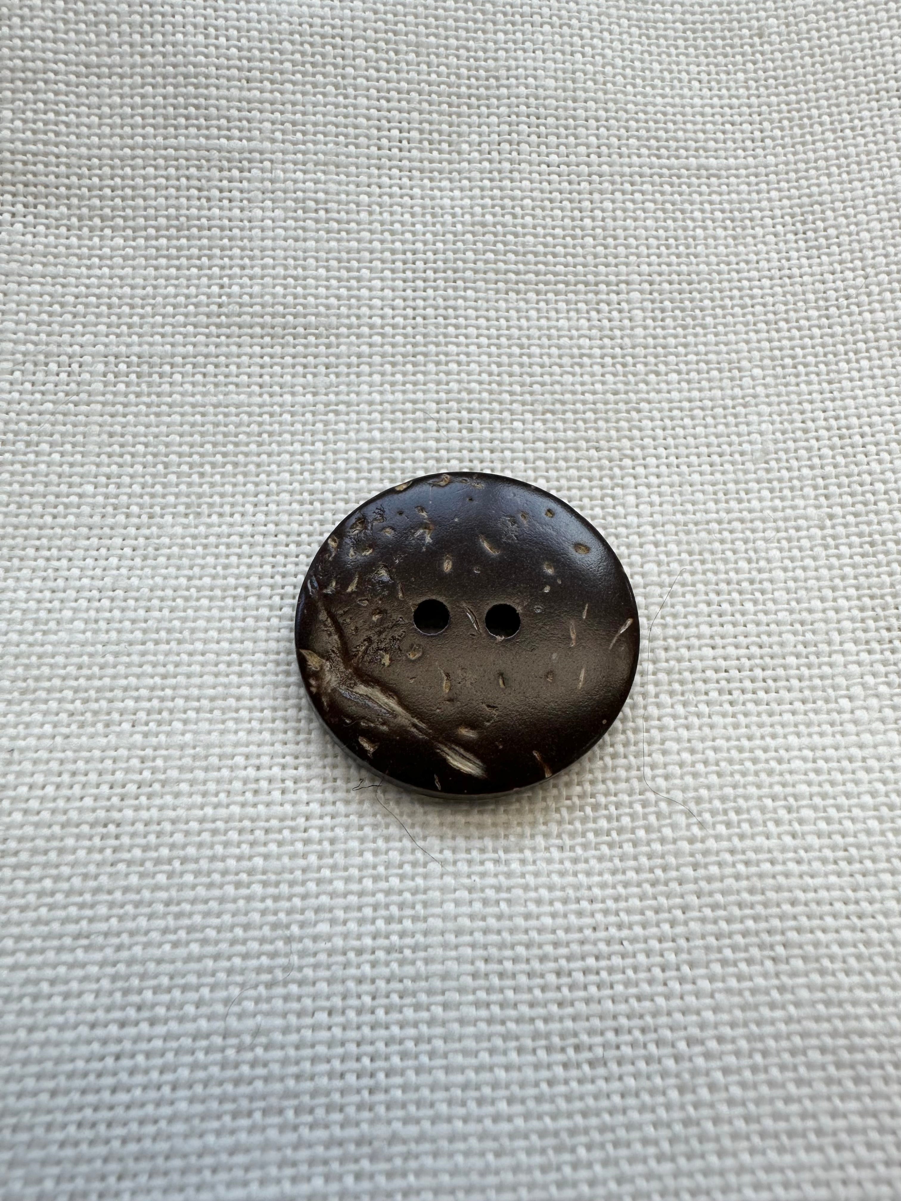 25mm Engraved Coconut Shell Flower Button