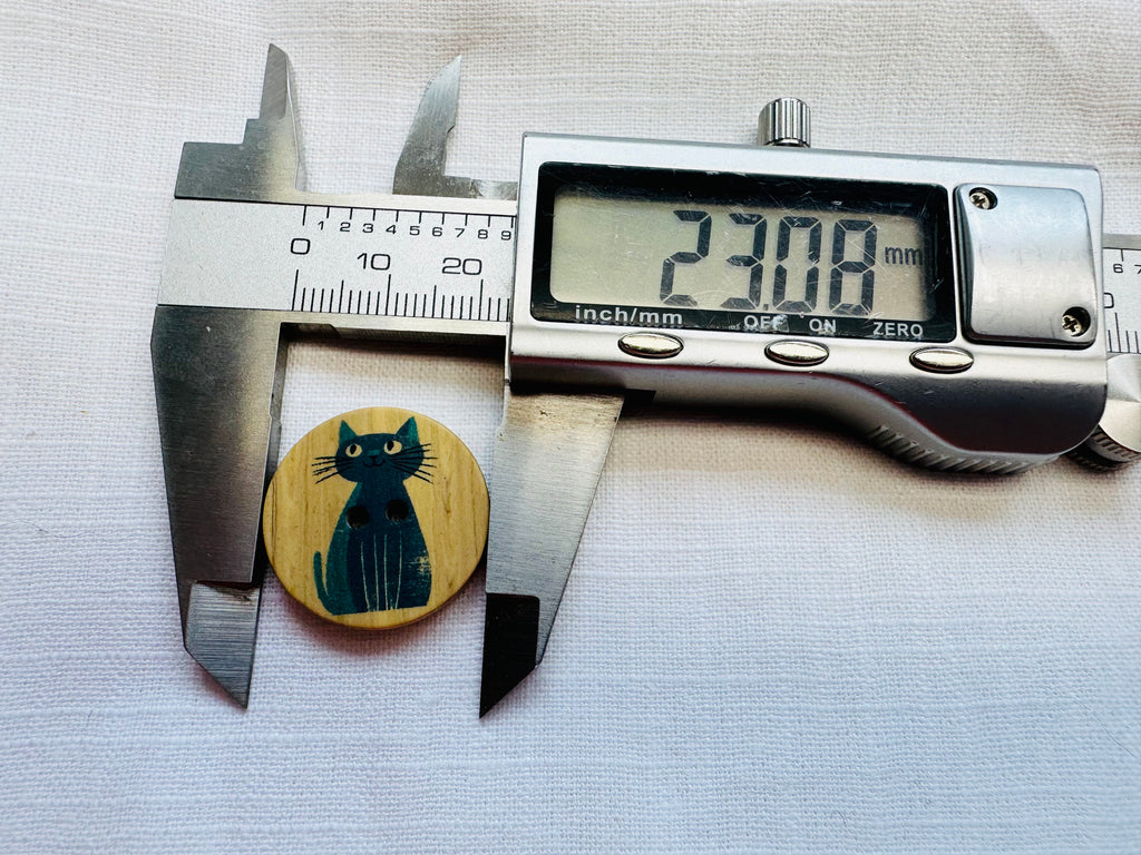 Faux Wood Cat Button – Black and Teal – 23mm