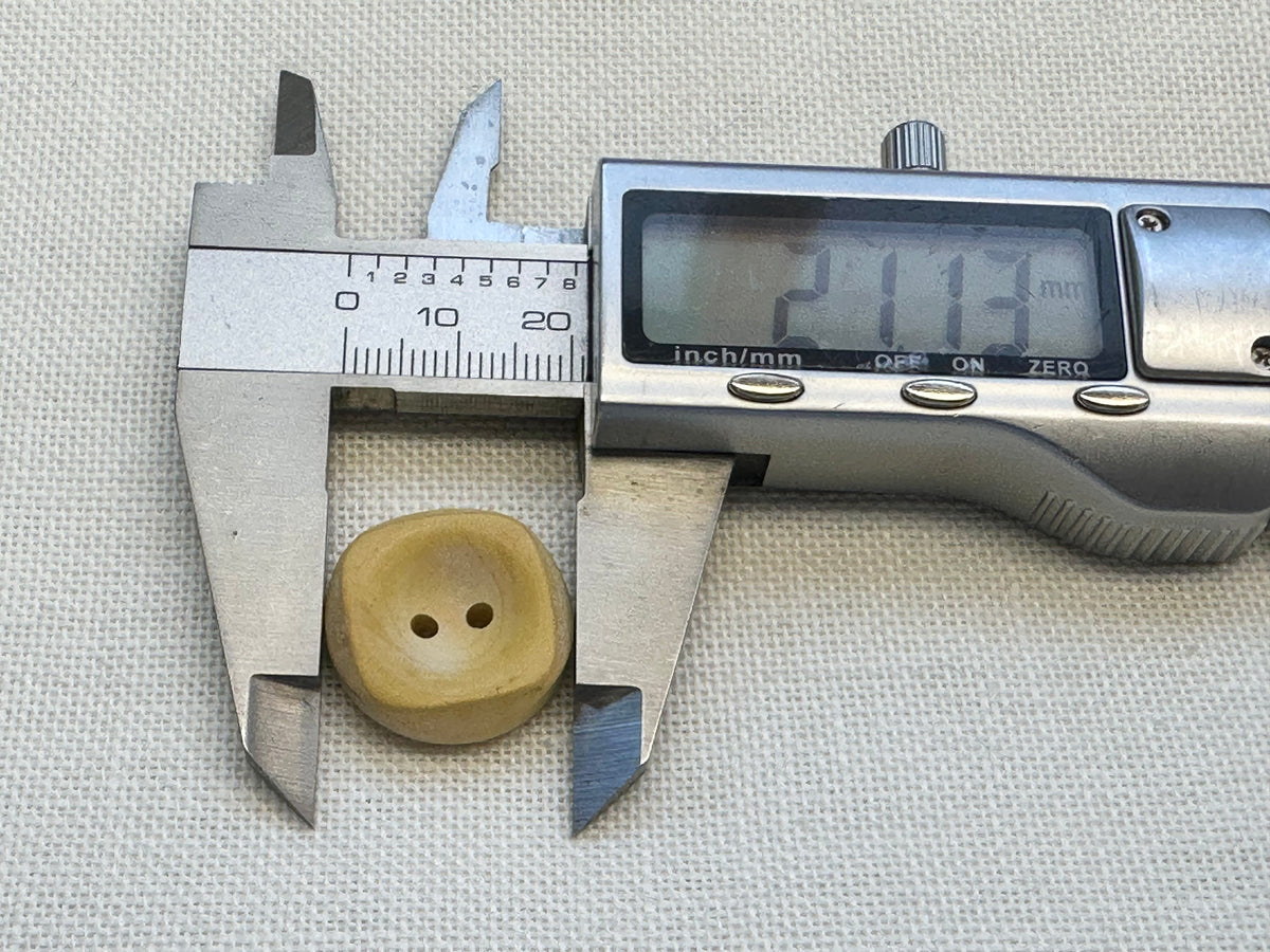 Natural Poplar Wood Button – 21mm