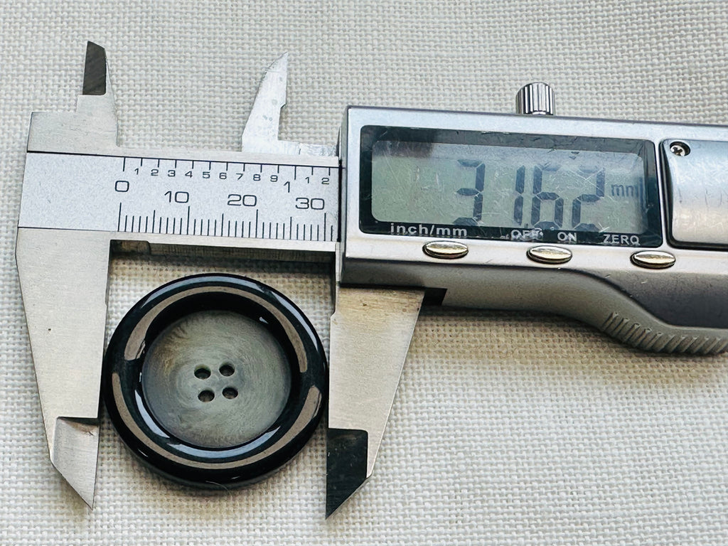 Black and Grey Four Hole Button with Contrast Ring – 32mm