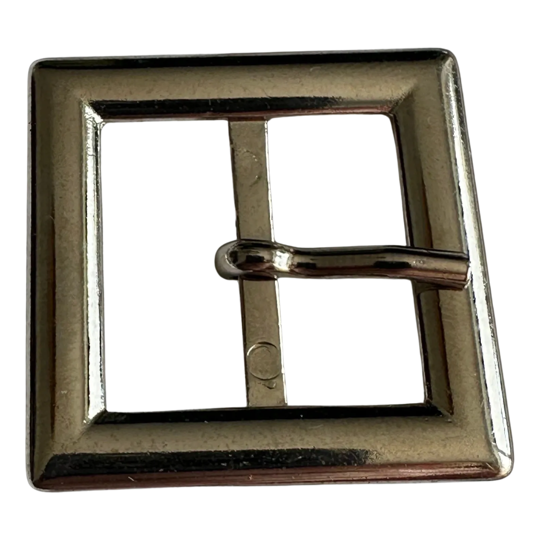 Metal buckle silver tone with a prong to fit a belt 20mm