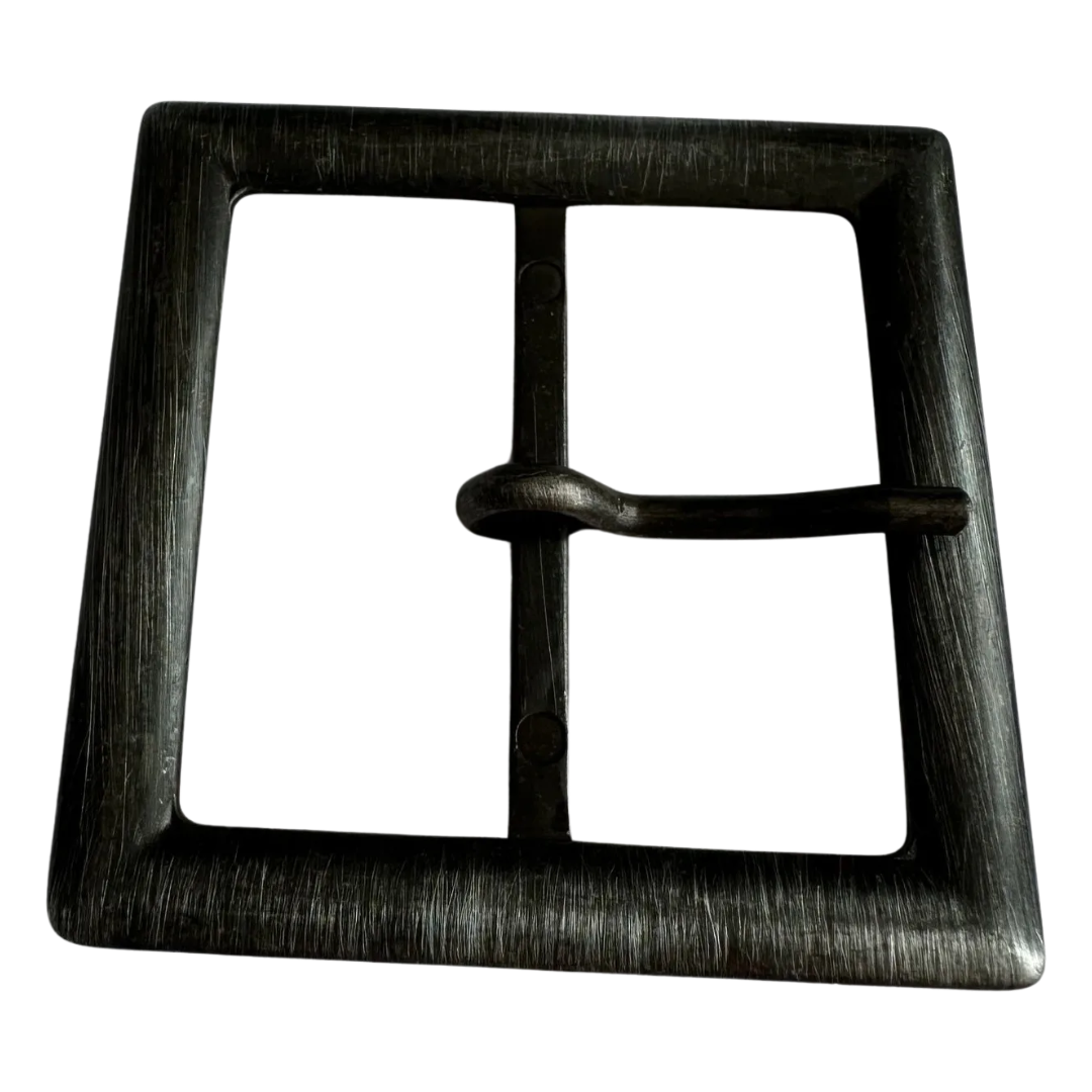 Metal buckle with a prong brushed gunmetal-tone to fit a strap 4omm